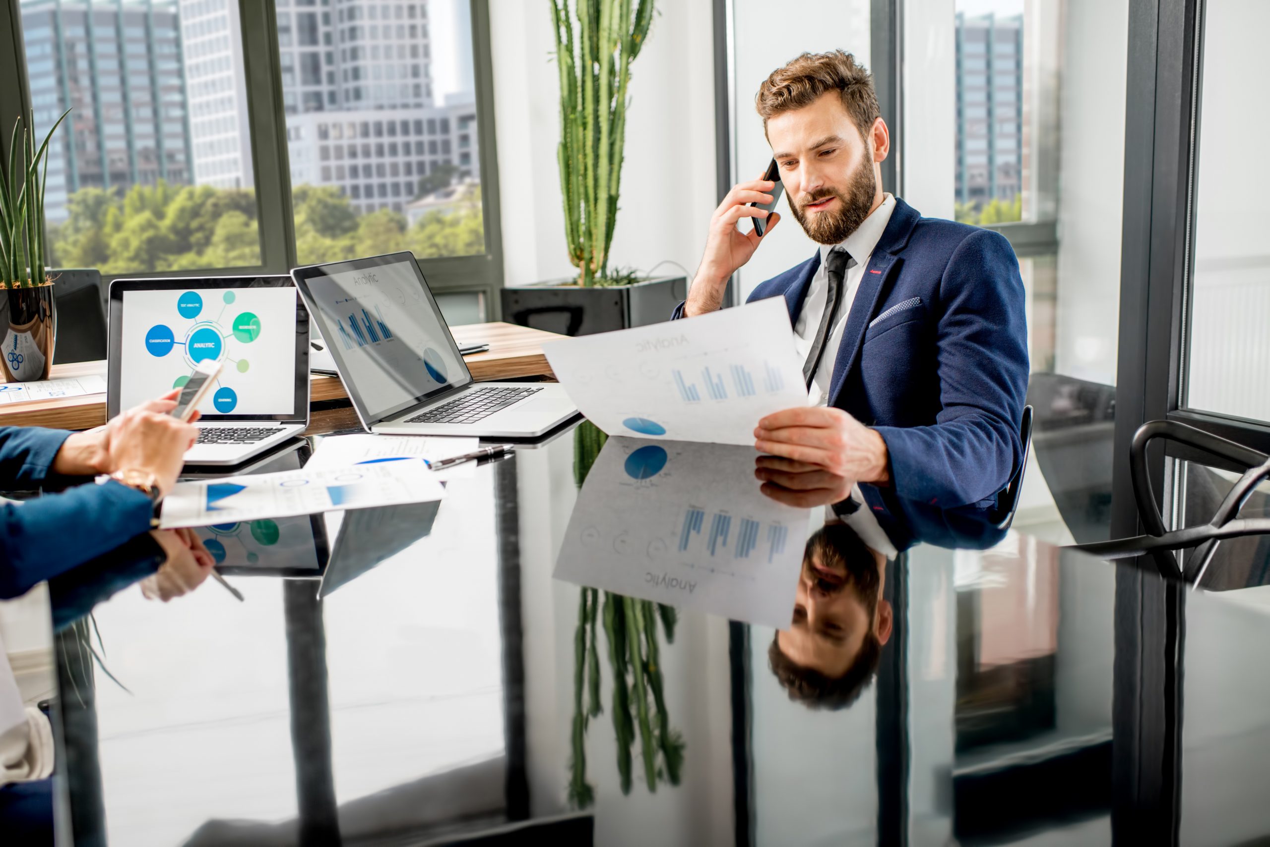 Qual é a função de um gerente de marketing?