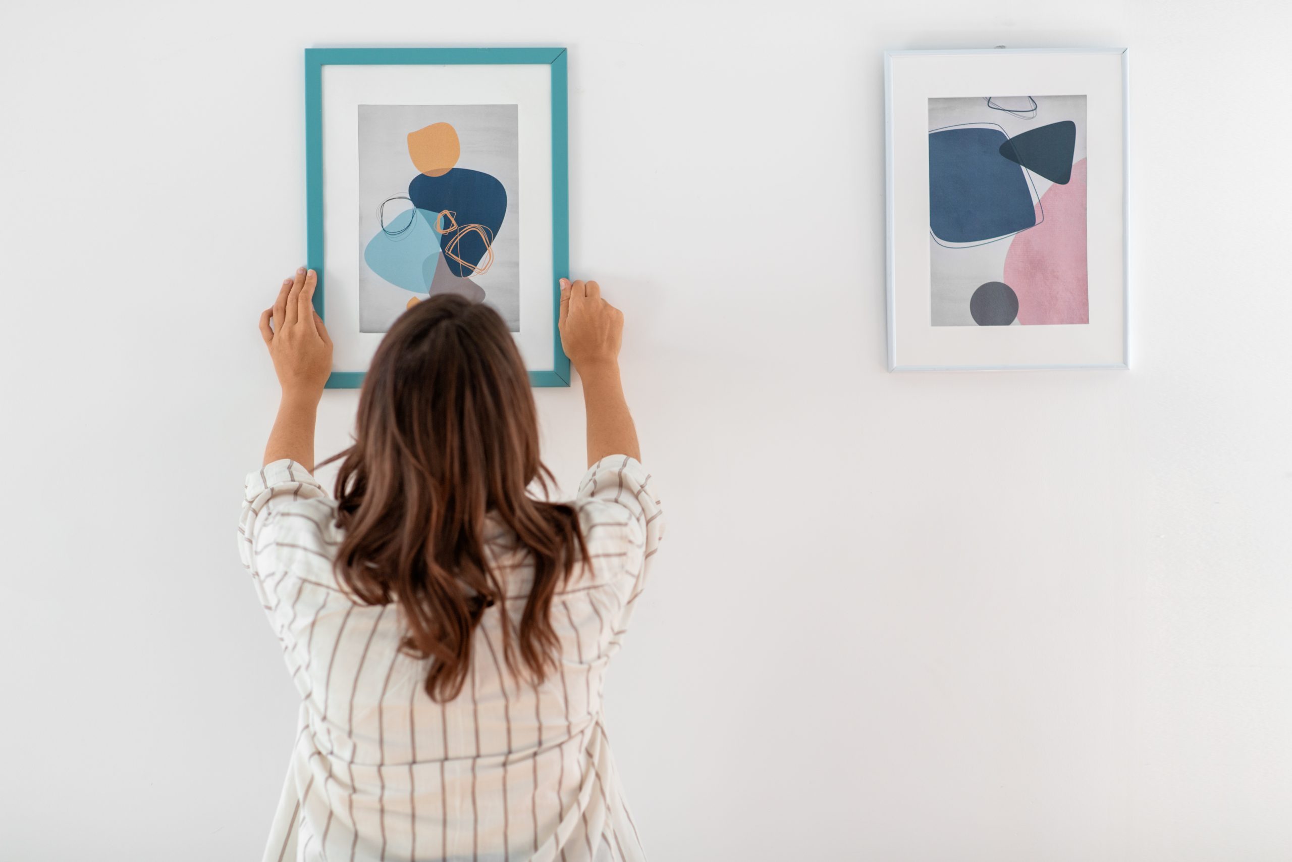 Saiba como utilizar quadros da melhor maneira na sua decoração