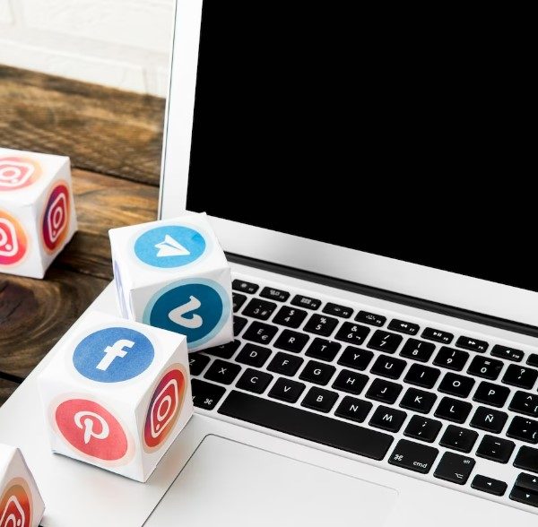 Redes sociais: estratégias de engajamento