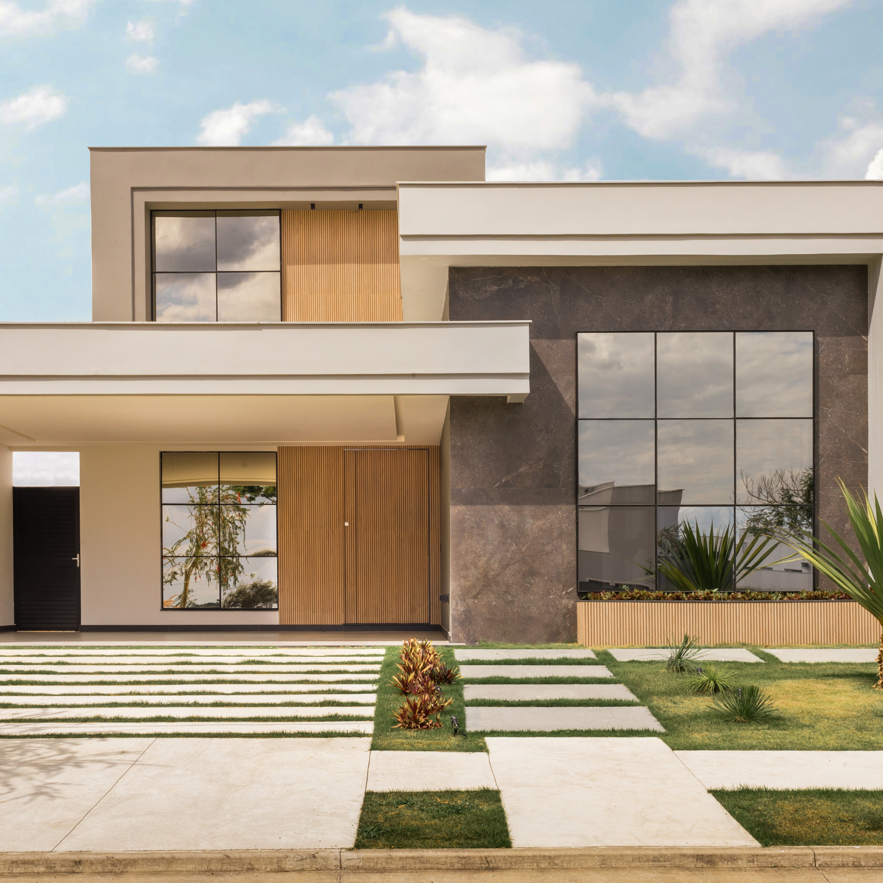 Conheça 4 maneiras de automatizar sua casa