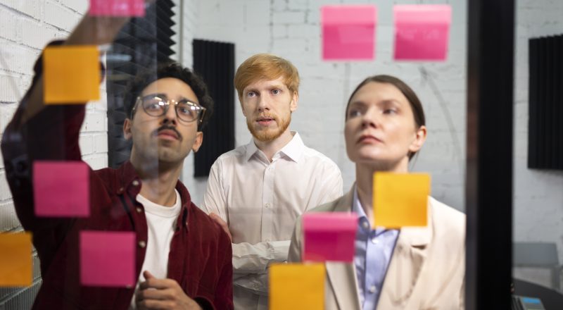 Como Usar a Técnica do Brainstorming com Foco em Resultados
