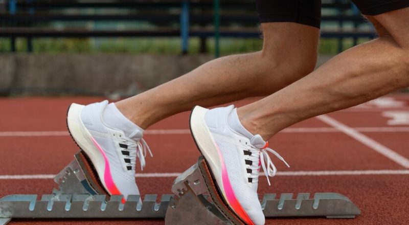 Equipamentos Essenciais para Corredores: Preparação Completa para suas Corridas